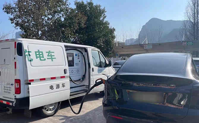 冷水江汽车搭电