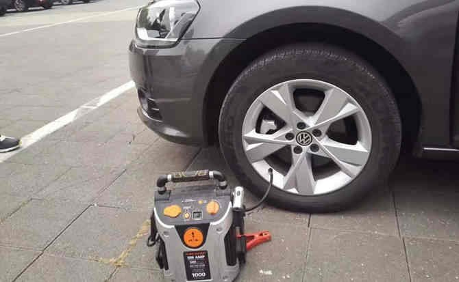 冷水江汽车搭电案例