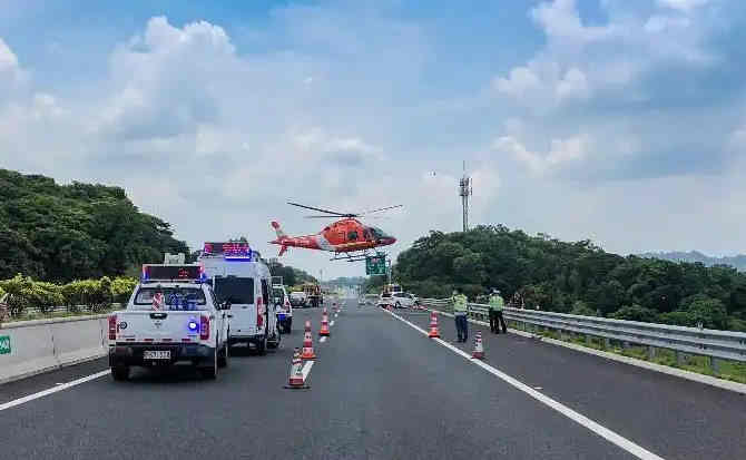 冷水江高速公路汽车救援案例